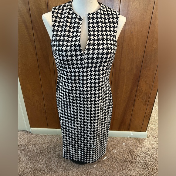 Kardashian Kollection Dresses & Skirts - Kardashian Houndstooth Dress Size Medium